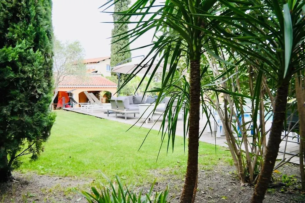 Villa Maison D'Architecte * 2 Piscines * Saint-Saturnin-les-Avignon France
