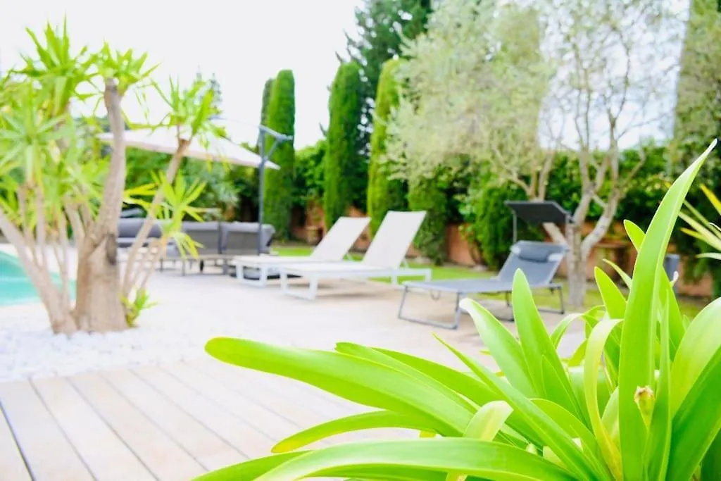 Maison D'Architecte * 2 Piscines * Saint-Saturnin-les-Avignon France