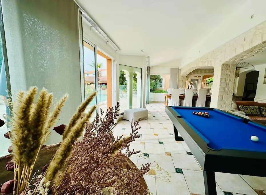 Maison D'Architecte * 2 Piscines * Saint-Saturnin-les-Avignon 0*,