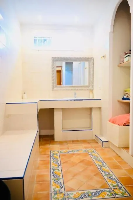Maison D'Architecte * 2 Piscines * Saint-Saturnin-les-Avignon France